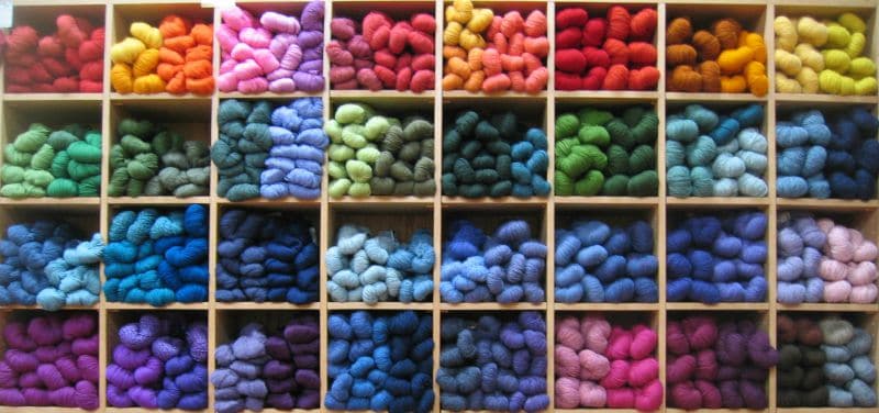 Spotlight: 10 Cozy Fall (Free) Knitting Patterns
